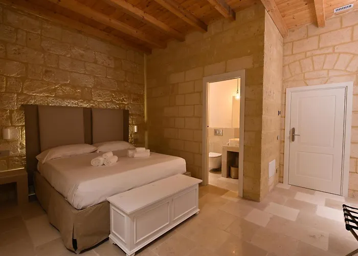 Oda ve Kahvaltı Palazzo Momi 3*