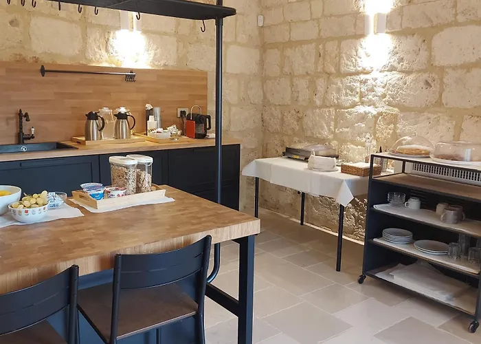 Palazzo Momi לינה וארוחת בוקר 3*