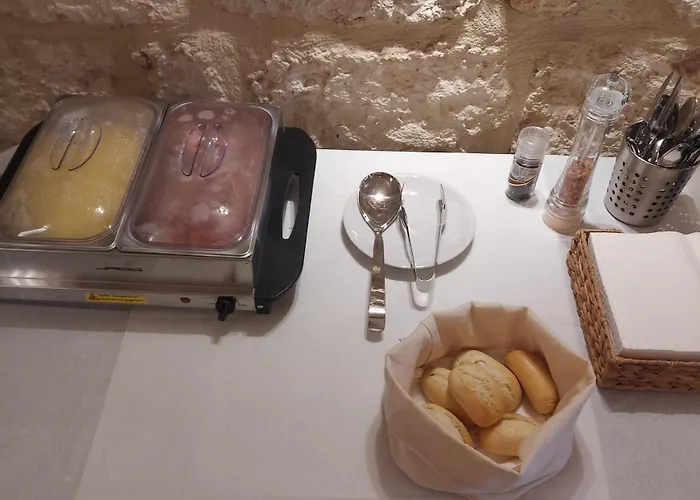 Oda ve Kahvaltı Palazzo Momi Bari