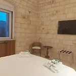 Palazzo Momi 3* Bari
