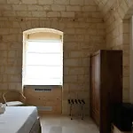 Nocleg ze śniadaniem Palazzo Momi 3*