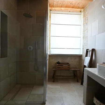 Palazzo Momi 住宿加早餐酒店