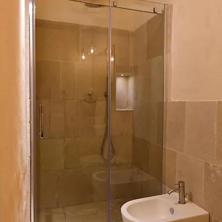 Palazzo Momi Alojamento de Acomodação e Pequeno-almoço Bari